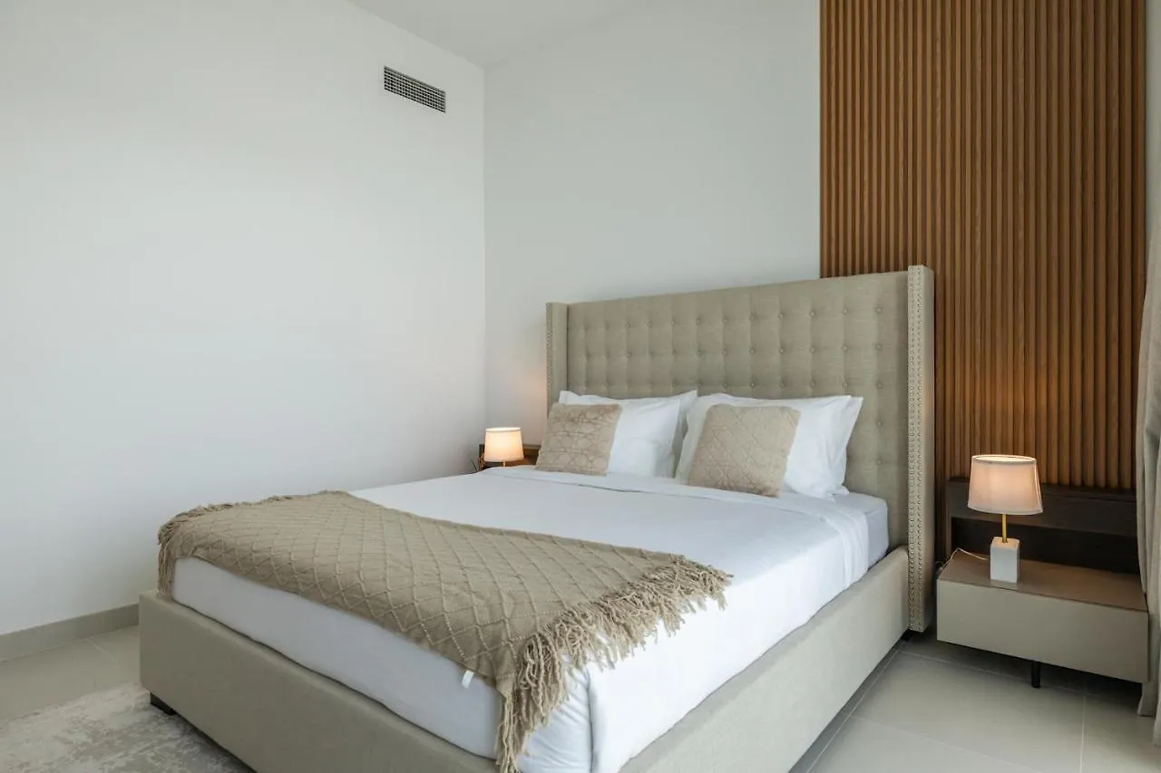 Apartment With Burj Khalifa And Water View In Creek Harbour Dubai