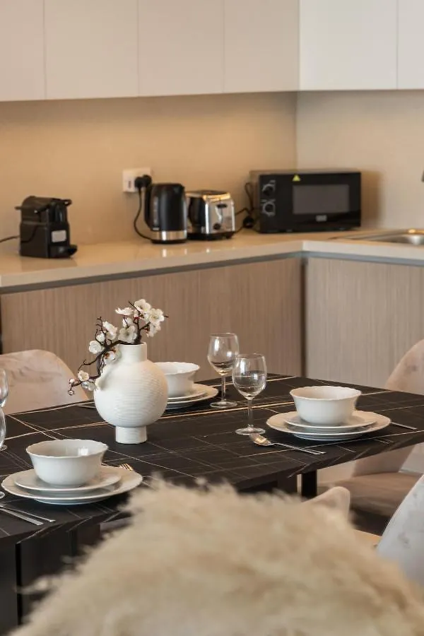 Apartment With Burj Khalifa And Water View In Creek Harbour Dubai